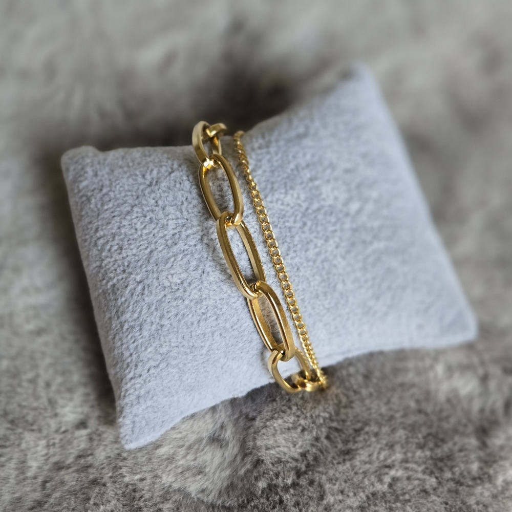 NWT I Chunky, double strand bracelet I Gold tone